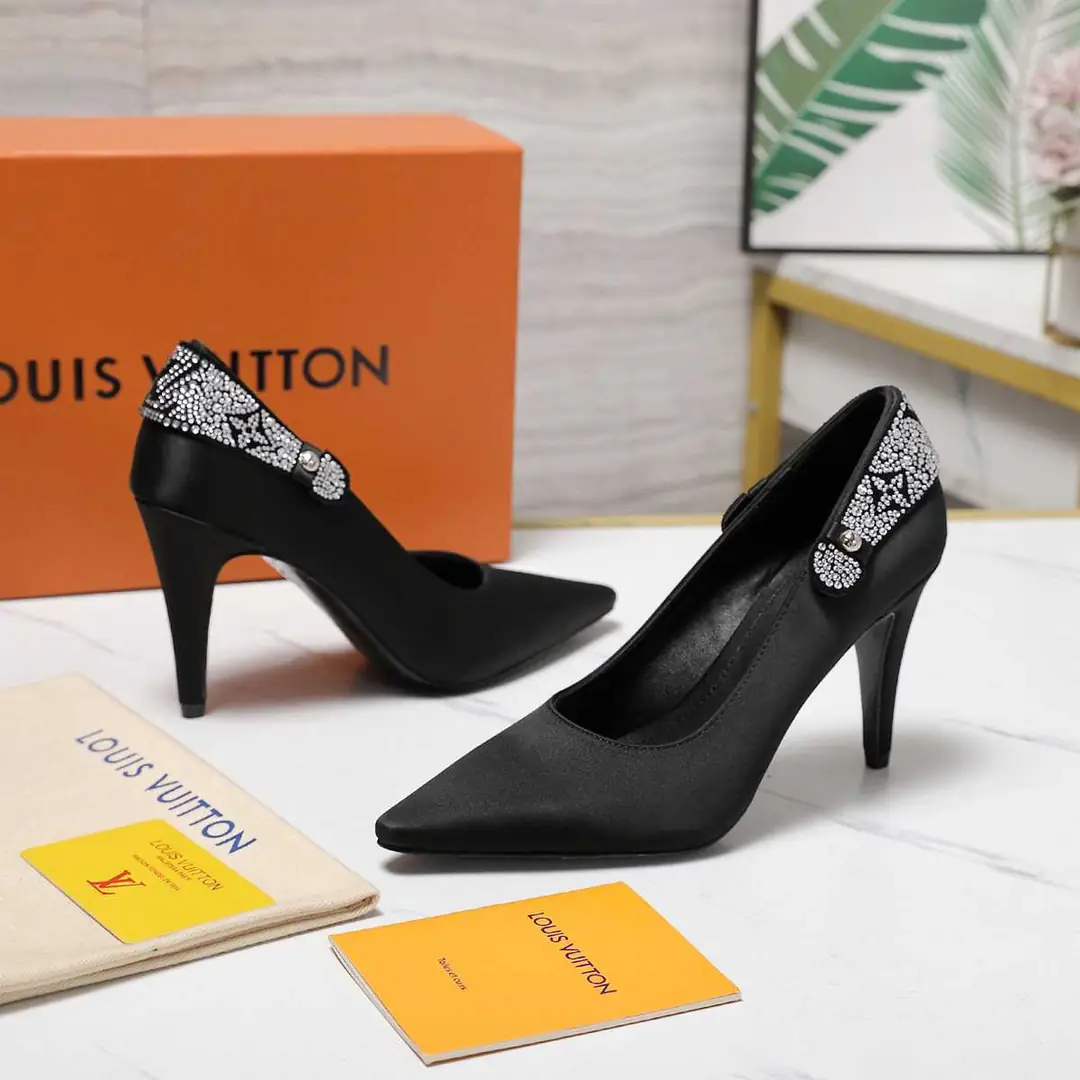 B8126340  高版本  LV LEGACY 露跟 高跟鞋 后空凉鞋 gallery