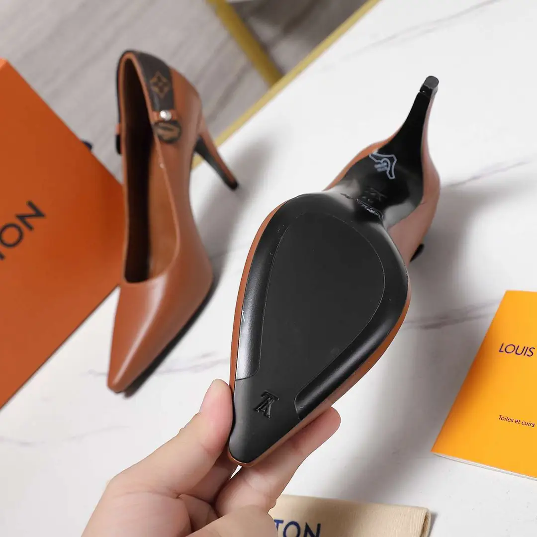 B8126340  高版本  LV LEGACY 露跟 高跟鞋 后空凉鞋 gallery