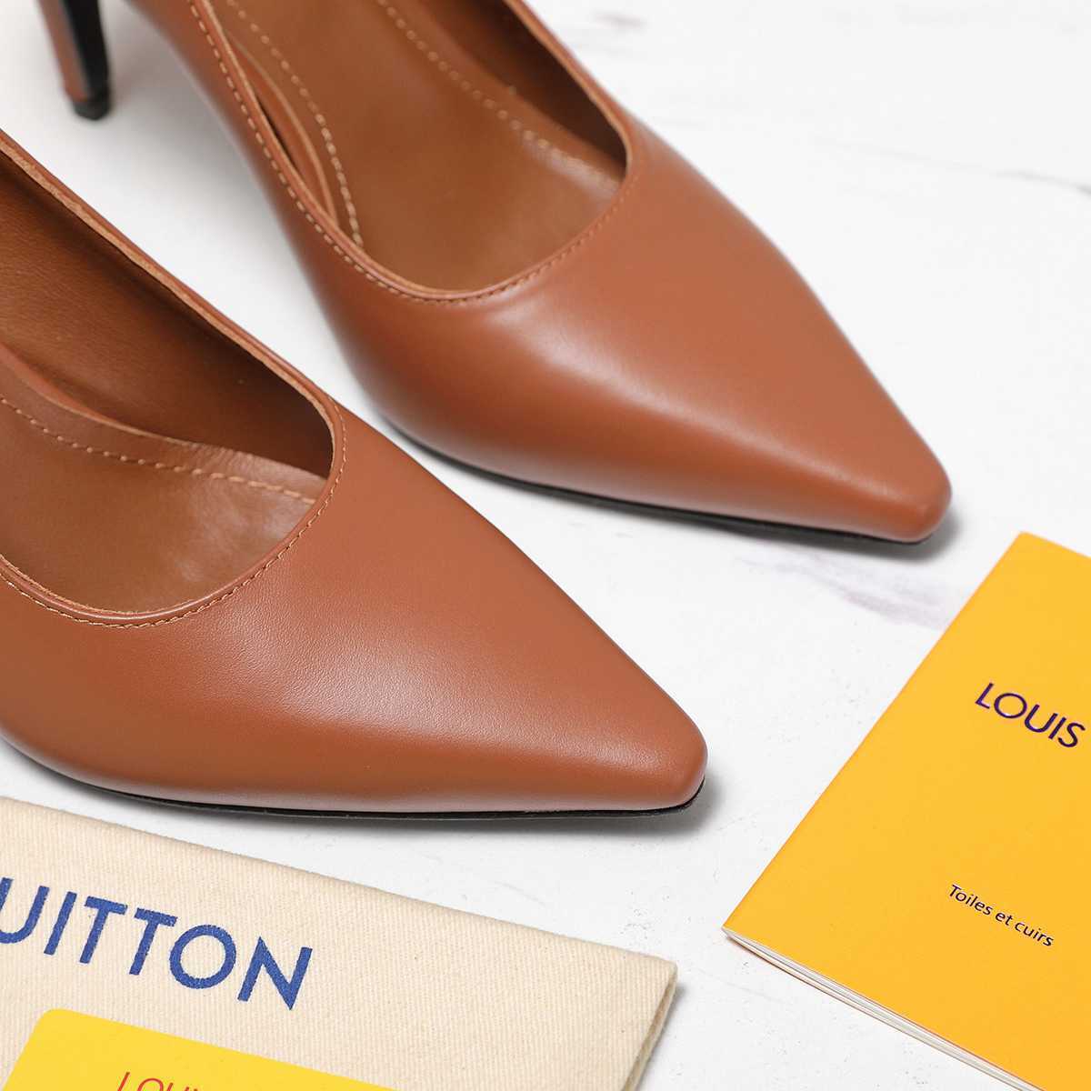 B8126340  高版本  LV LEGACY 露跟 高跟鞋 后空凉鞋 gallery