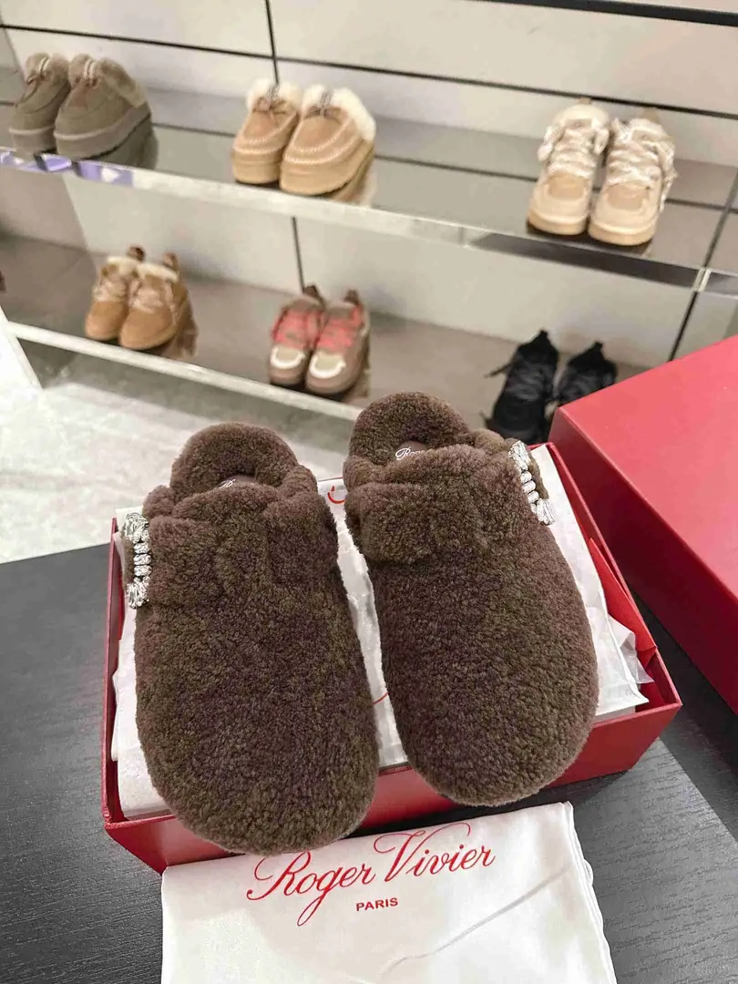 B8133260 本款Slidy Viv' 拖鞋 gallery