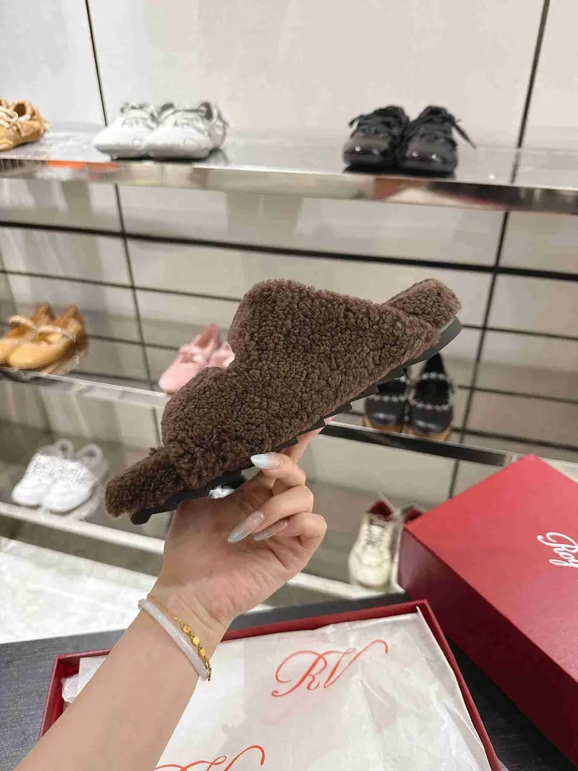 B8133260 本款Slidy Viv' 拖鞋 gallery