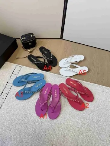 B8155 𝐂𝐇*𝐍𝐄𝐋人字拖鞋   码数：35-39 gallery