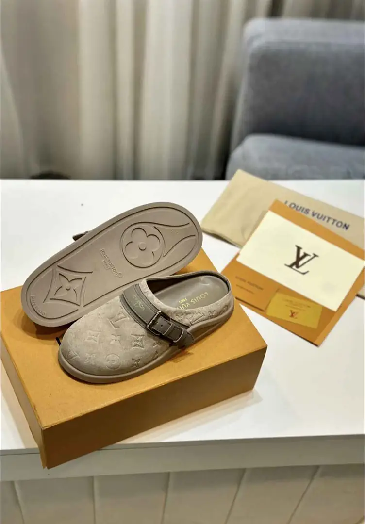 B8158270💓驴家休闲款半拖  35-41码 gallery