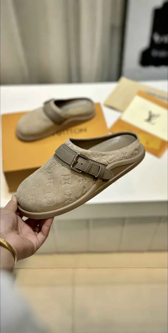 B8158270💓驴家休闲款半拖  35-41码 gallery