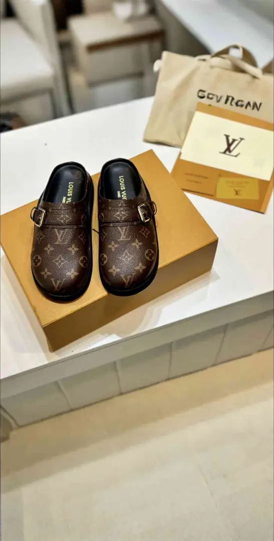 B8158270💓驴家休闲款半拖  35-41码 gallery