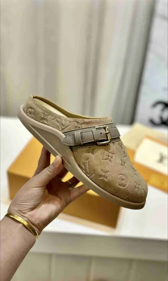 B8158270💓驴家休闲款半拖  35-41码 gallery