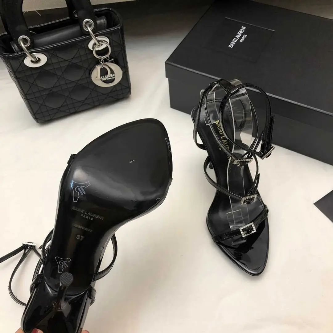 B8179300  圣罗兰时尚钻扣凉鞋 35-39 gallery