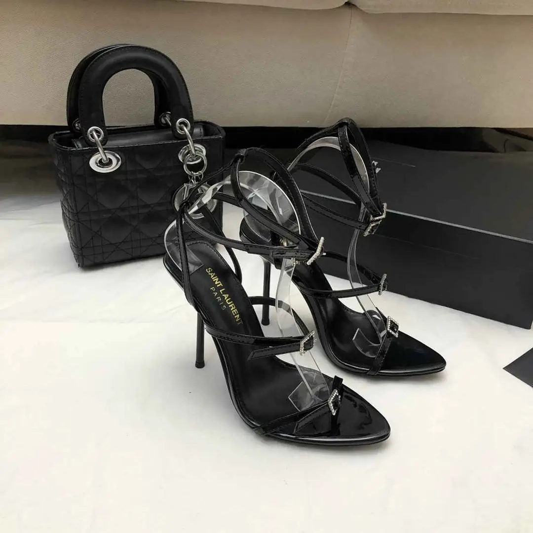 B8179300  圣罗兰时尚钻扣凉鞋 35-39 gallery