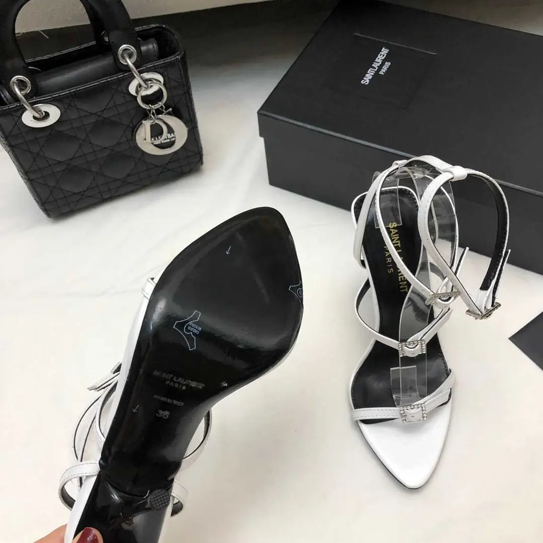 B8179300  圣罗兰时尚钻扣凉鞋 35-39 gallery