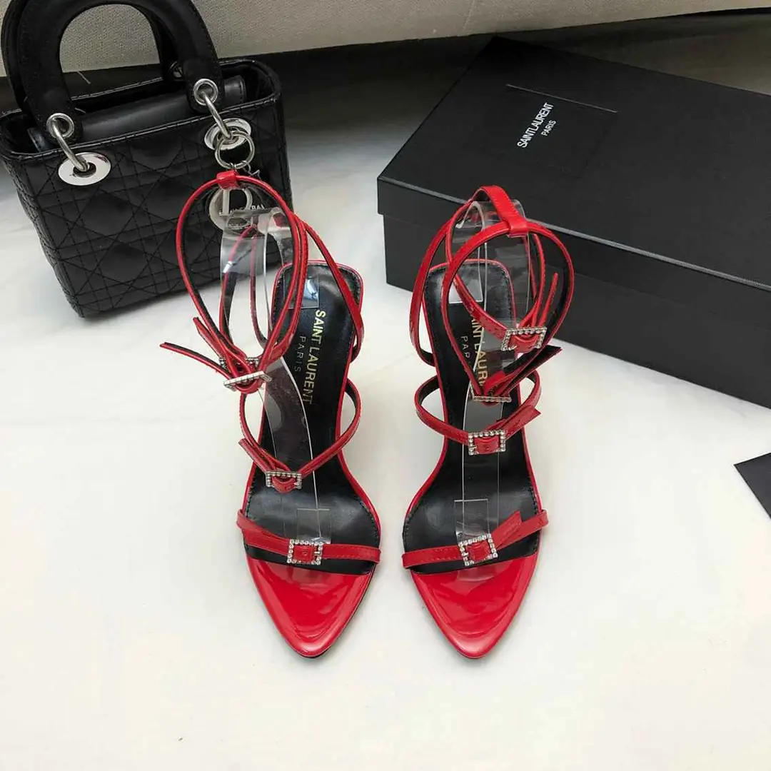 B8179300  圣罗兰时尚钻扣凉鞋 35-39 gallery