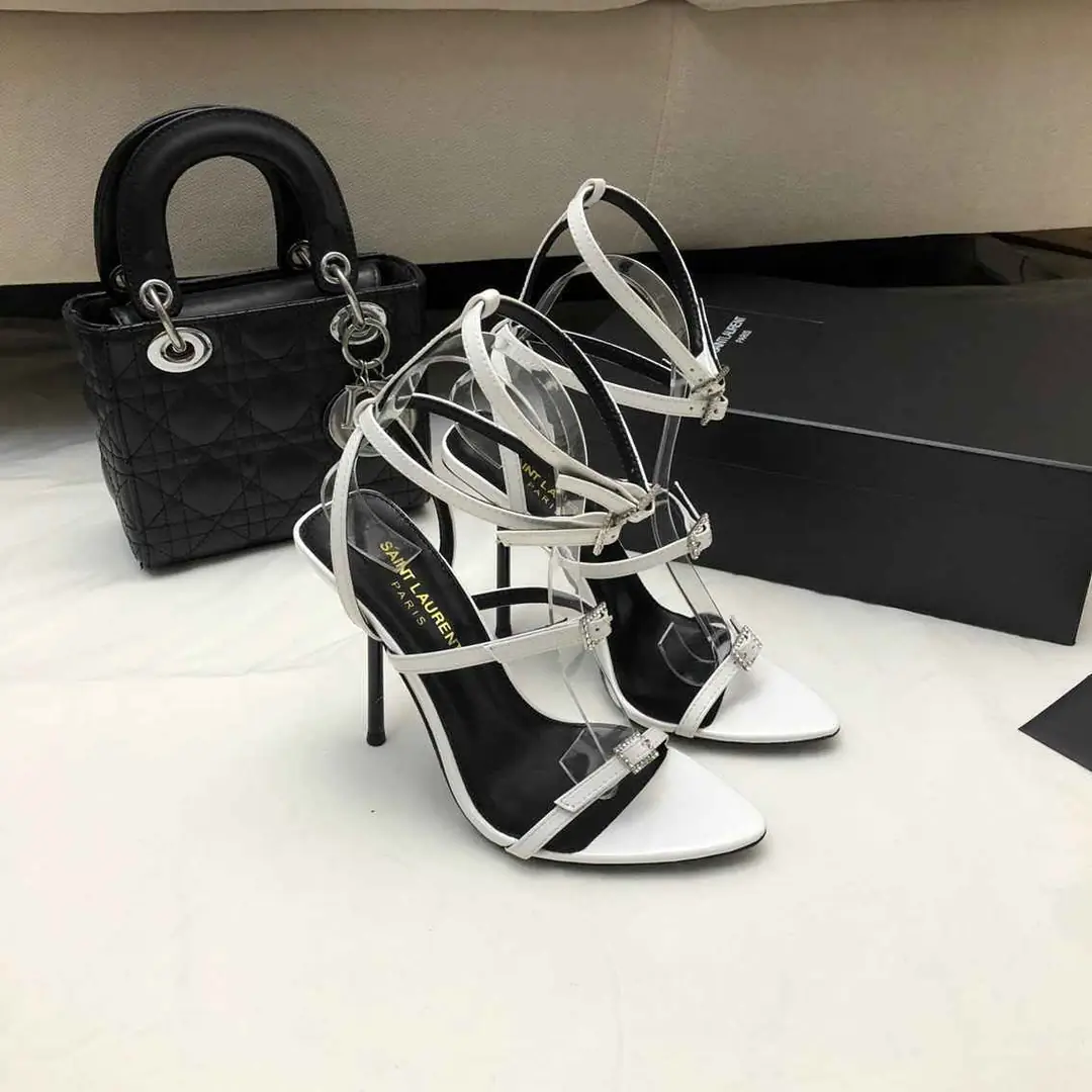 B8179300  圣罗兰时尚钻扣凉鞋 35-39 gallery