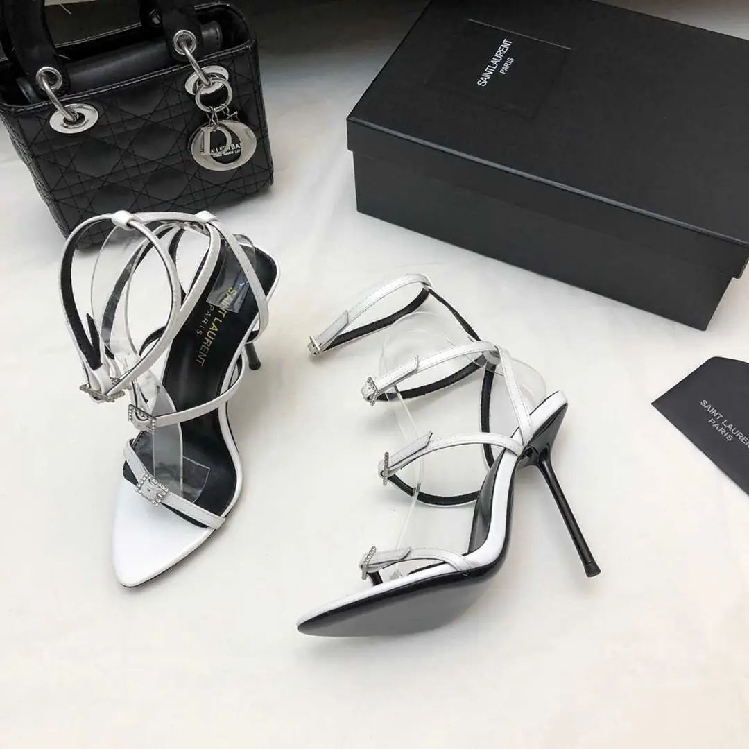 B8179300  圣罗兰时尚钻扣凉鞋 35-39 gallery