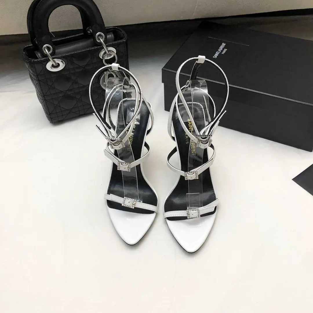 B8179300  圣罗兰时尚钻扣凉鞋 35-39 gallery