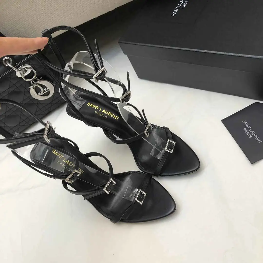 B8179300  圣罗兰时尚钻扣凉鞋 35-39 gallery