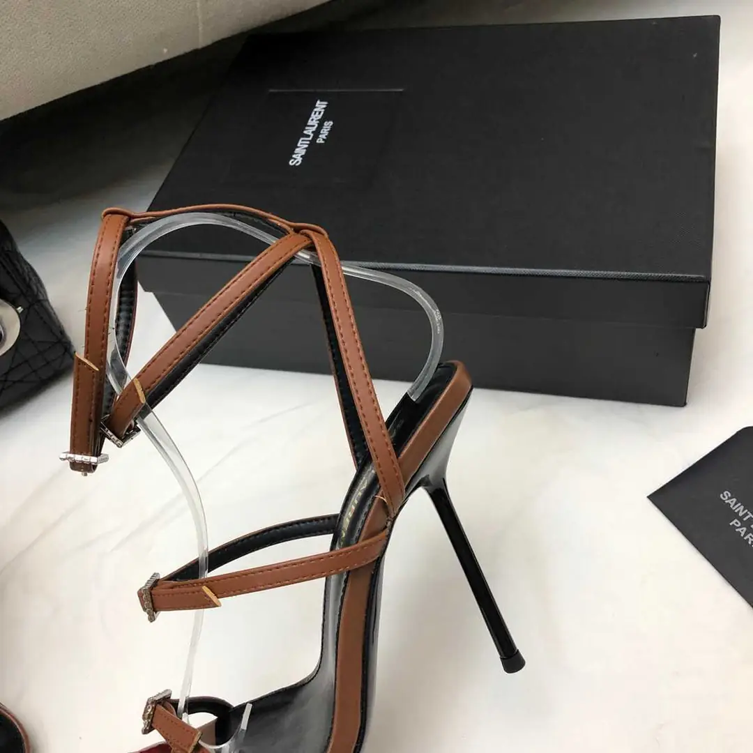 B8179300  圣罗兰时尚钻扣凉鞋 35-39 gallery