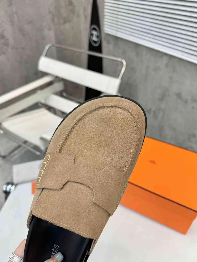 B8198220  女男款H家呆萌穆勒半拖勃肯鞋  35-45 gallery