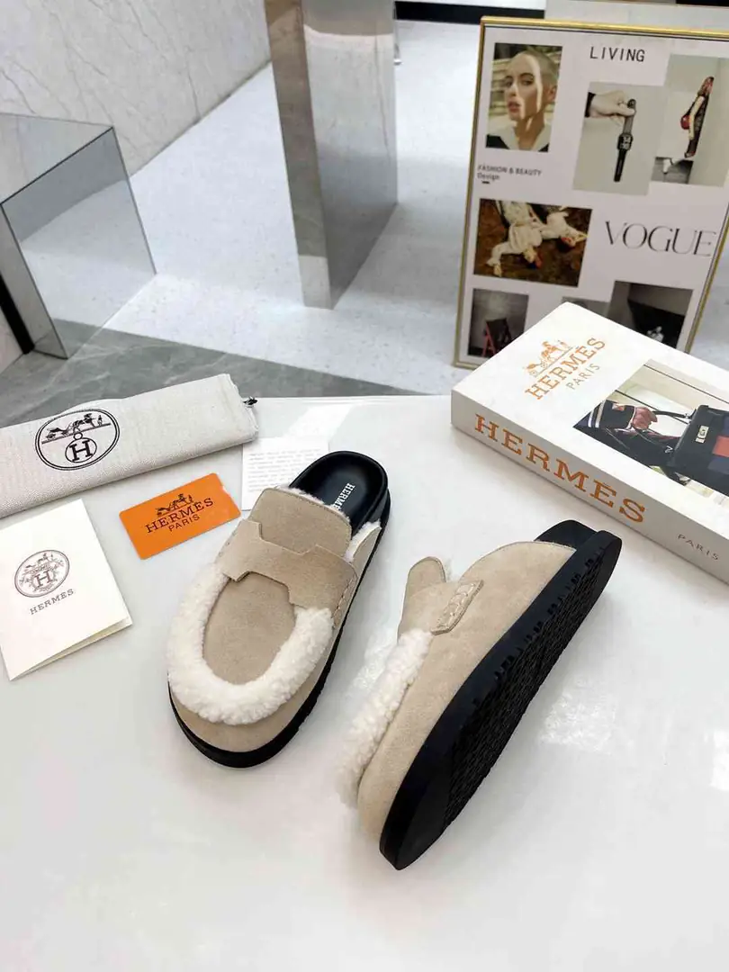 B8198240  爱马仕✨ 勃肯毛毛半拖鞋   码数35-40 gallery