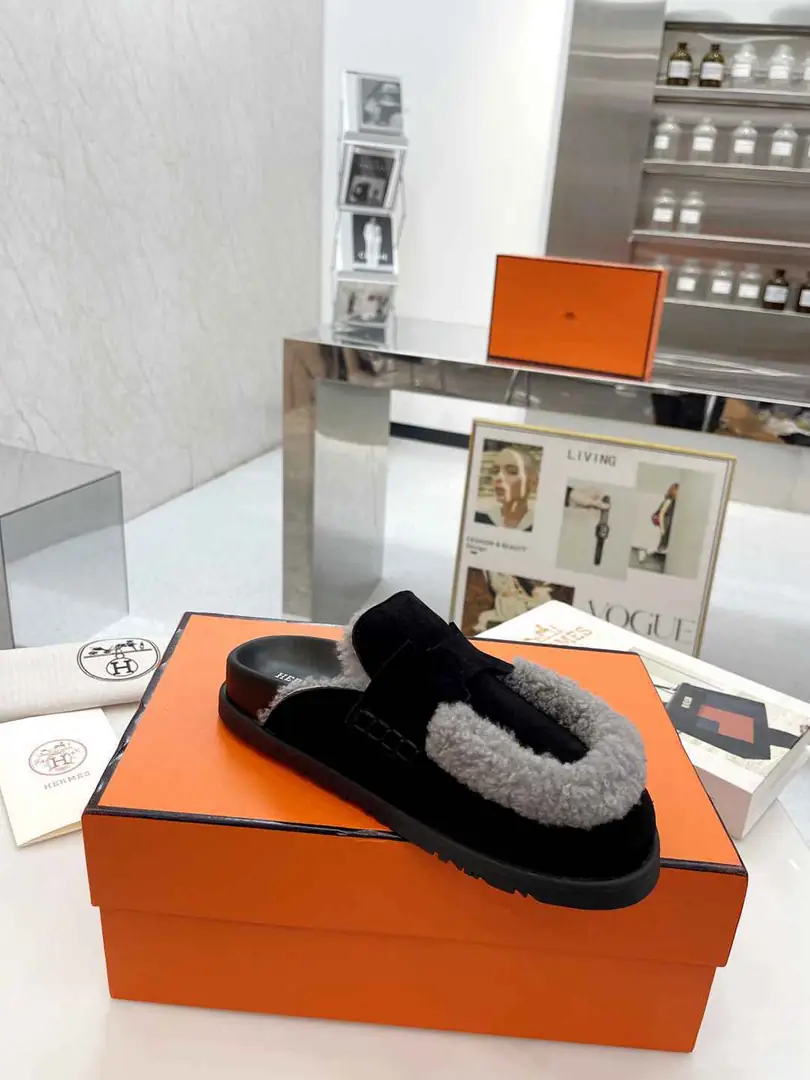 B8198240  爱马仕✨ 勃肯毛毛半拖鞋   码数35-40 gallery