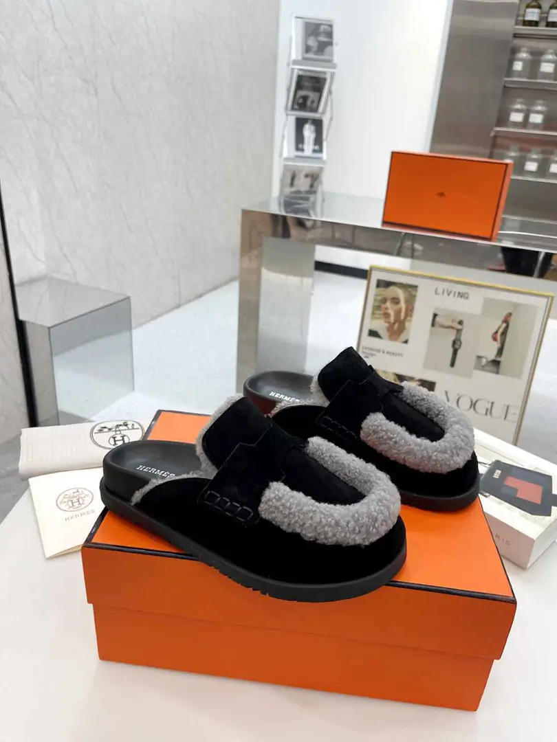 B8198240  爱马仕✨ 勃肯毛毛半拖鞋   码数35-40 gallery