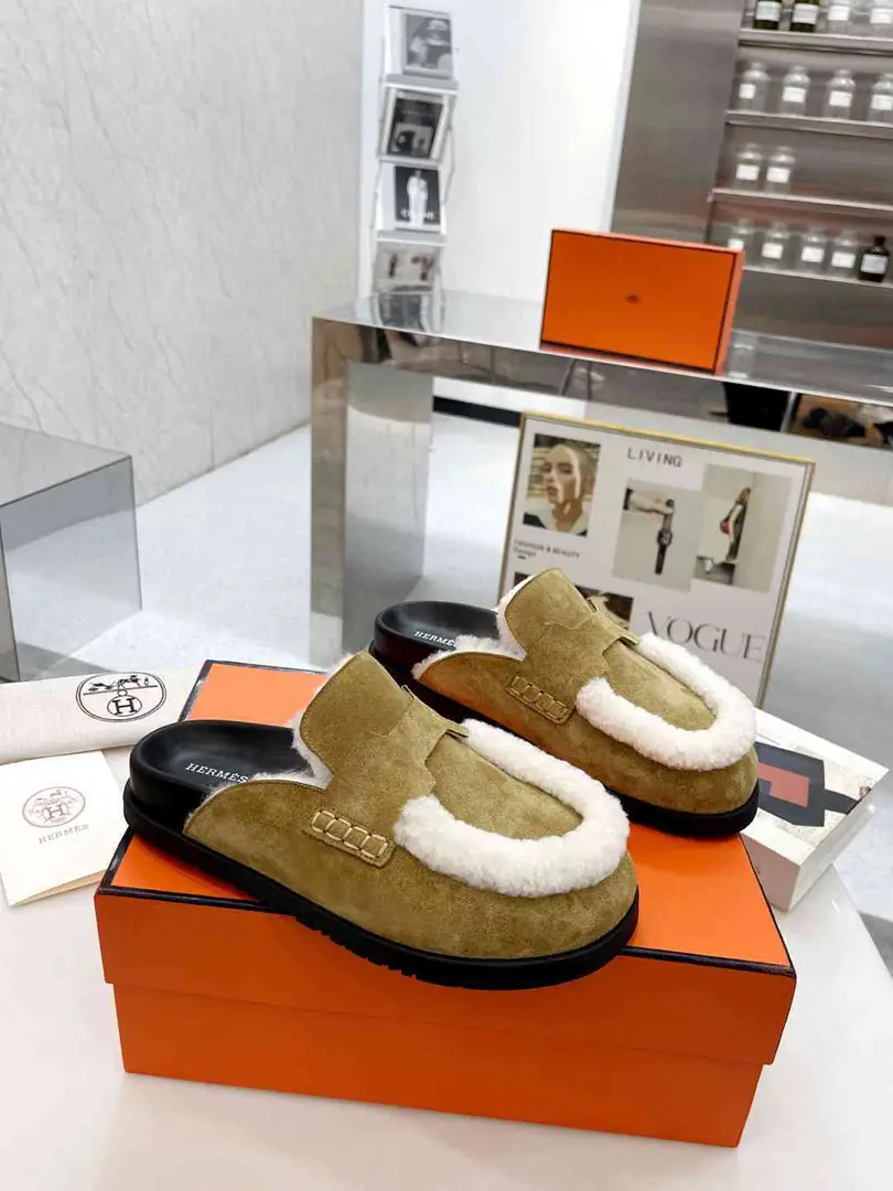 B8198240  爱马仕✨ 勃肯毛毛半拖鞋   码数35-40 gallery