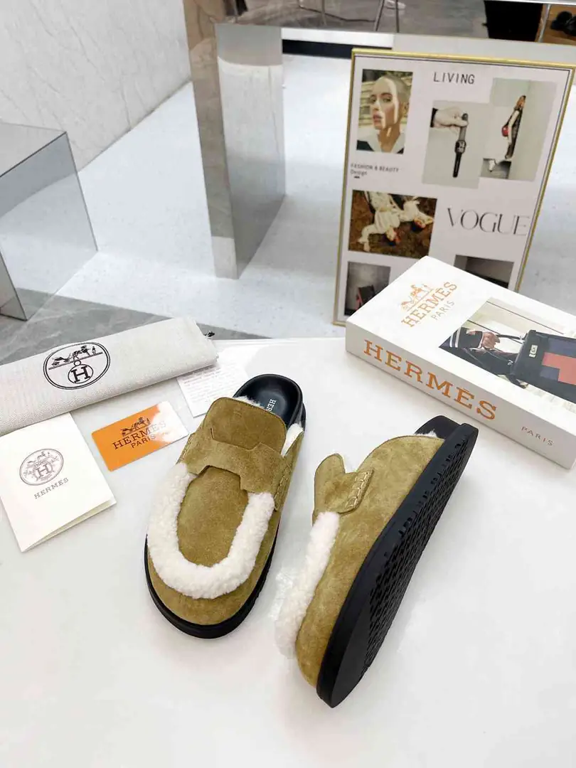 B8198240  爱马仕✨ 勃肯毛毛半拖鞋   码数35-40 gallery