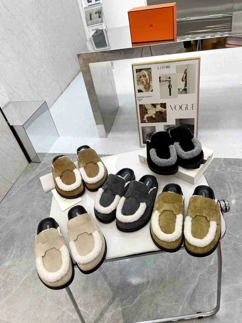 B8198240  爱马仕✨ 勃肯毛毛半拖鞋   码数35-40 gallery