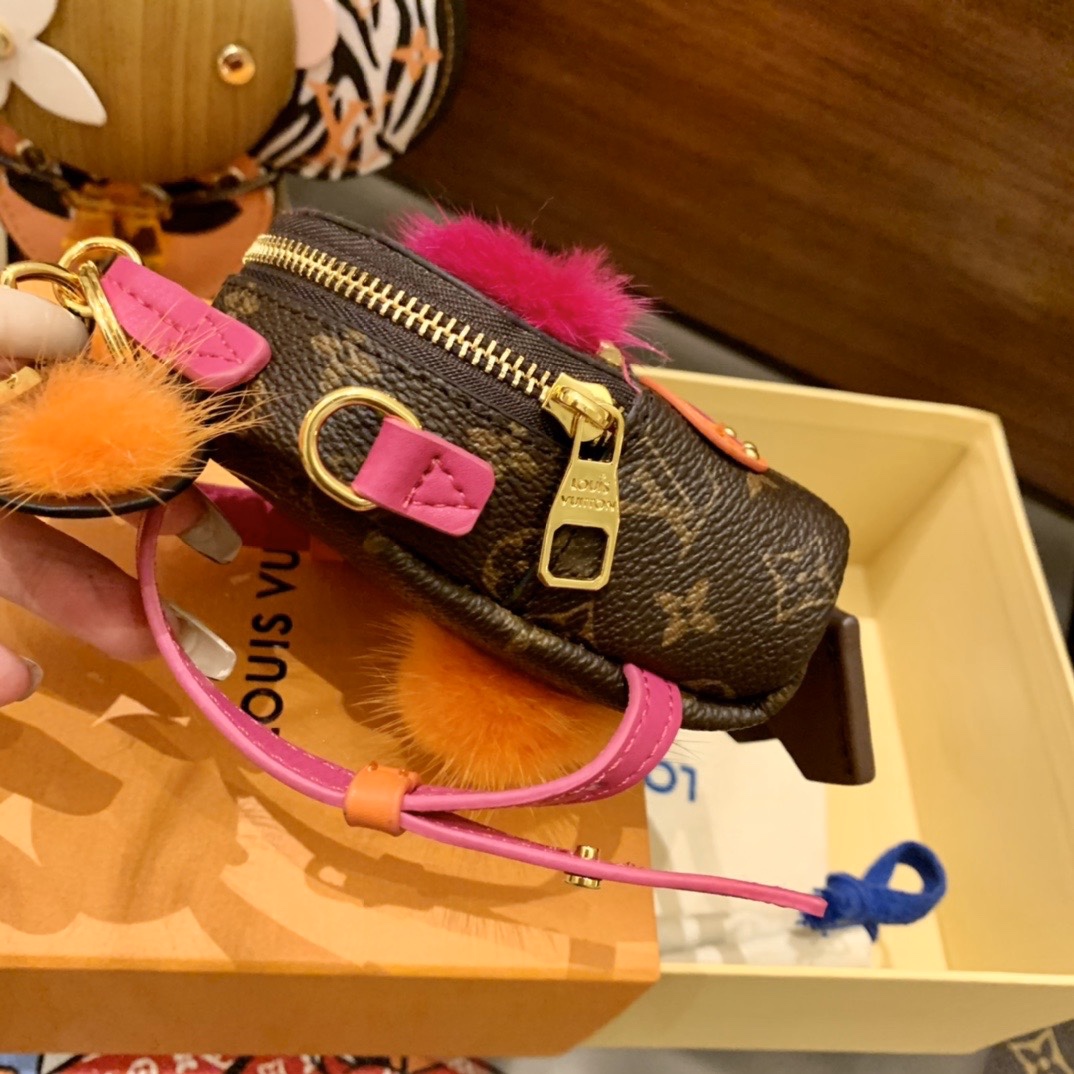 VV012 Backpack key gallery