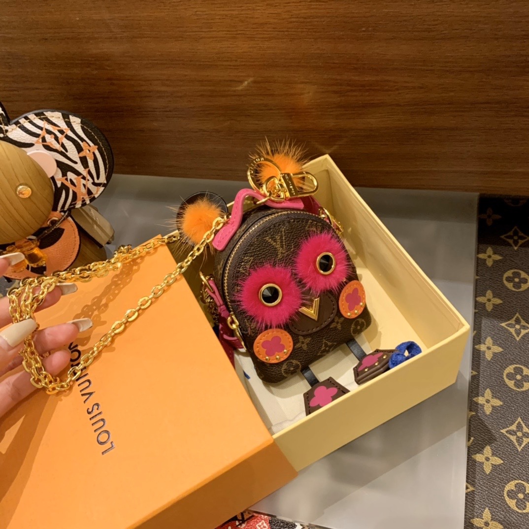 VV012 Backpack key gallery