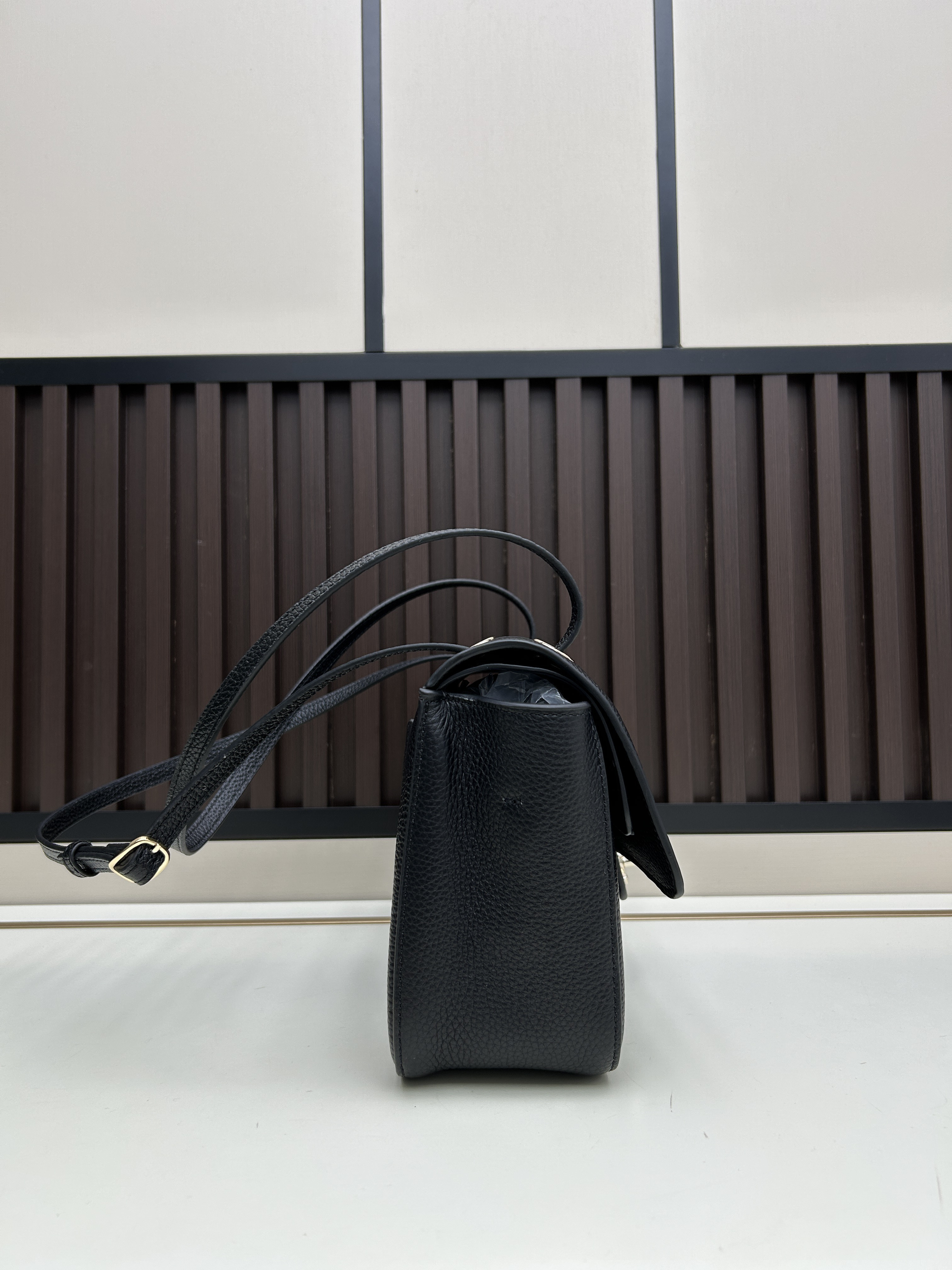 C013/29X10X18CM gallery