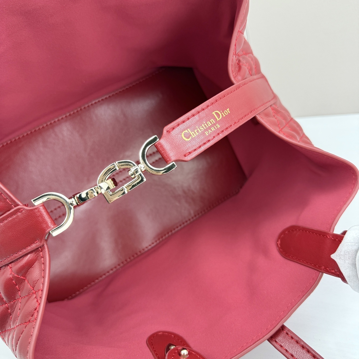 D520中号//28.5CM*19CM*21CM gallery