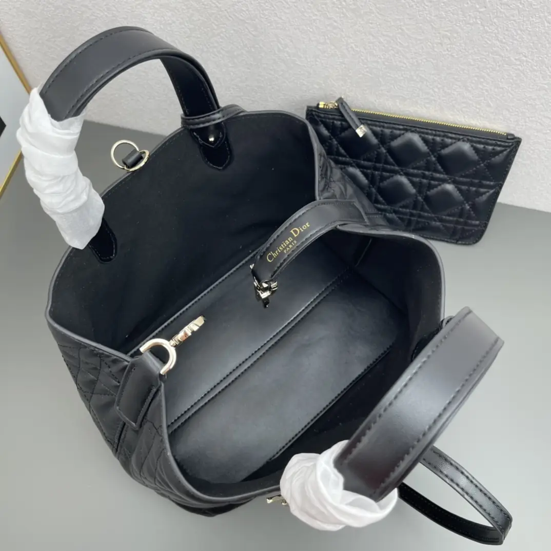 D520中号//28.5CM*19CM*21CM gallery