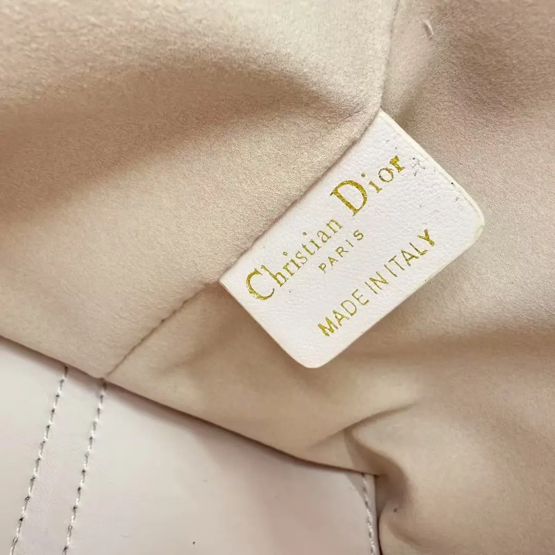 D520中号//28.5CM*19CM*21CM gallery