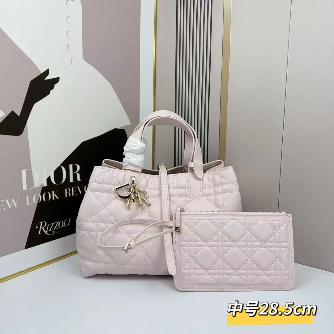 D520中号//28.5CM*19CM*21CM gallery