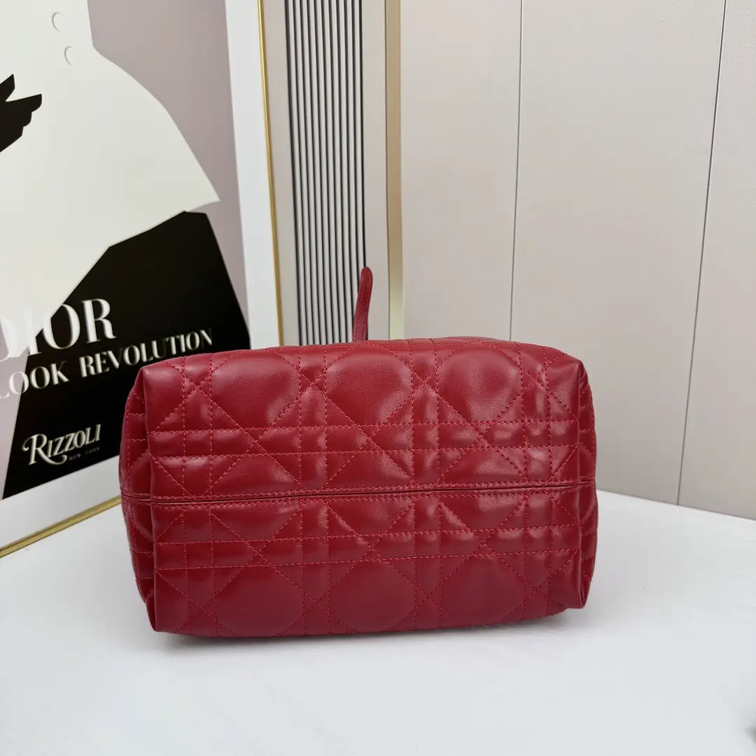 D520中号//28.5CM*19CM*21CM gallery