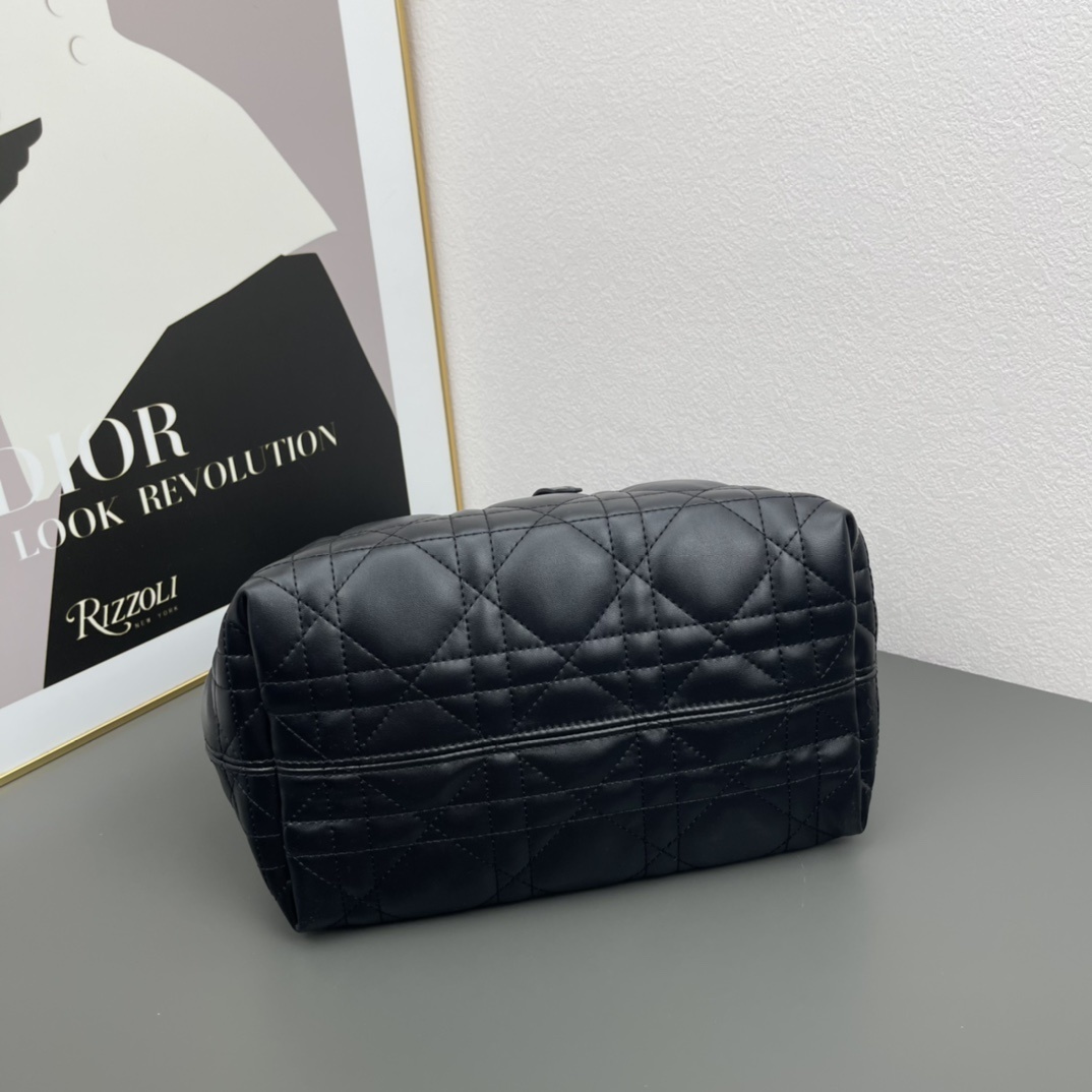 D520中号//28.5CM*19CM*21CM gallery