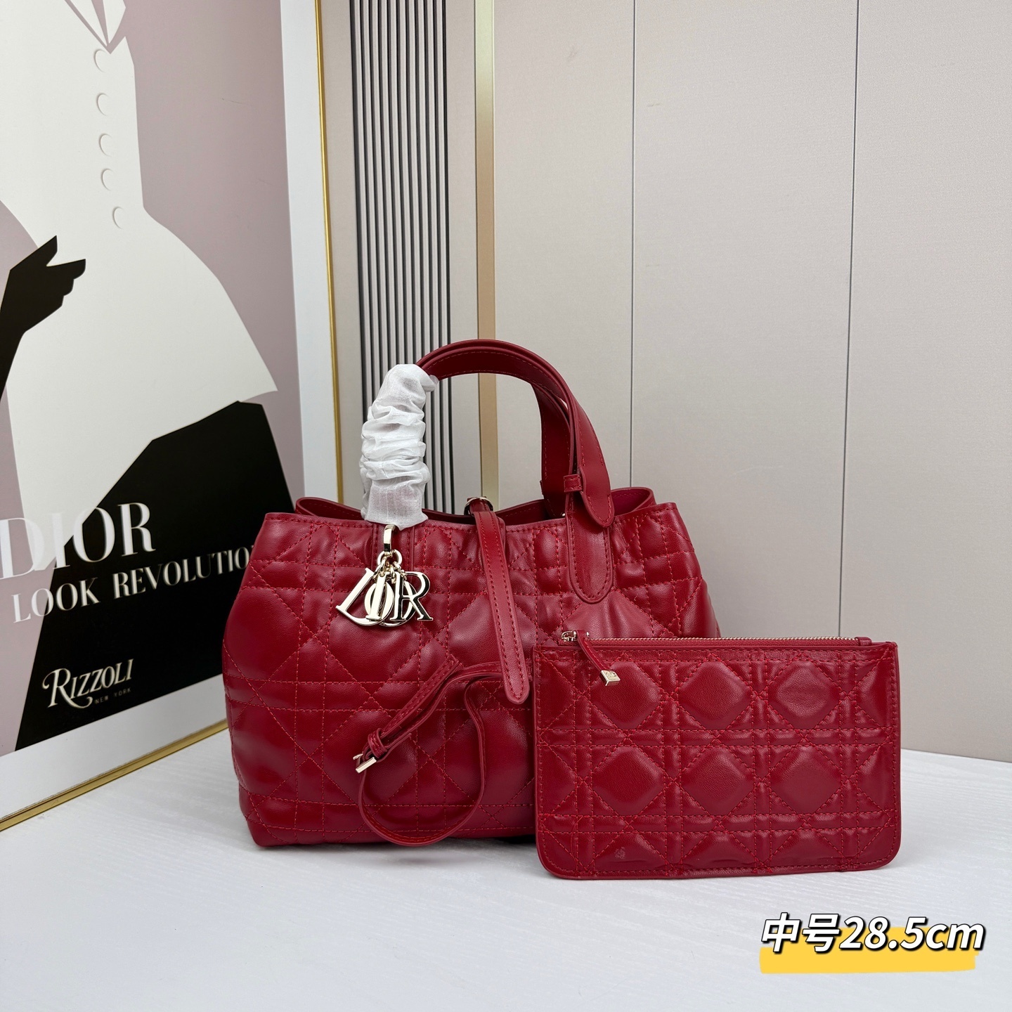 D520中号//28.5CM*19CM*21CM gallery