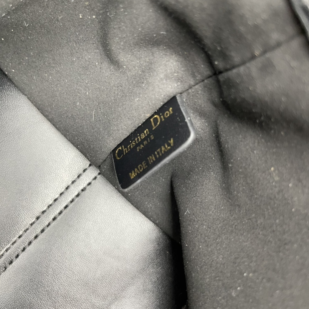 D520中号//28.5CM*19CM*21CM gallery