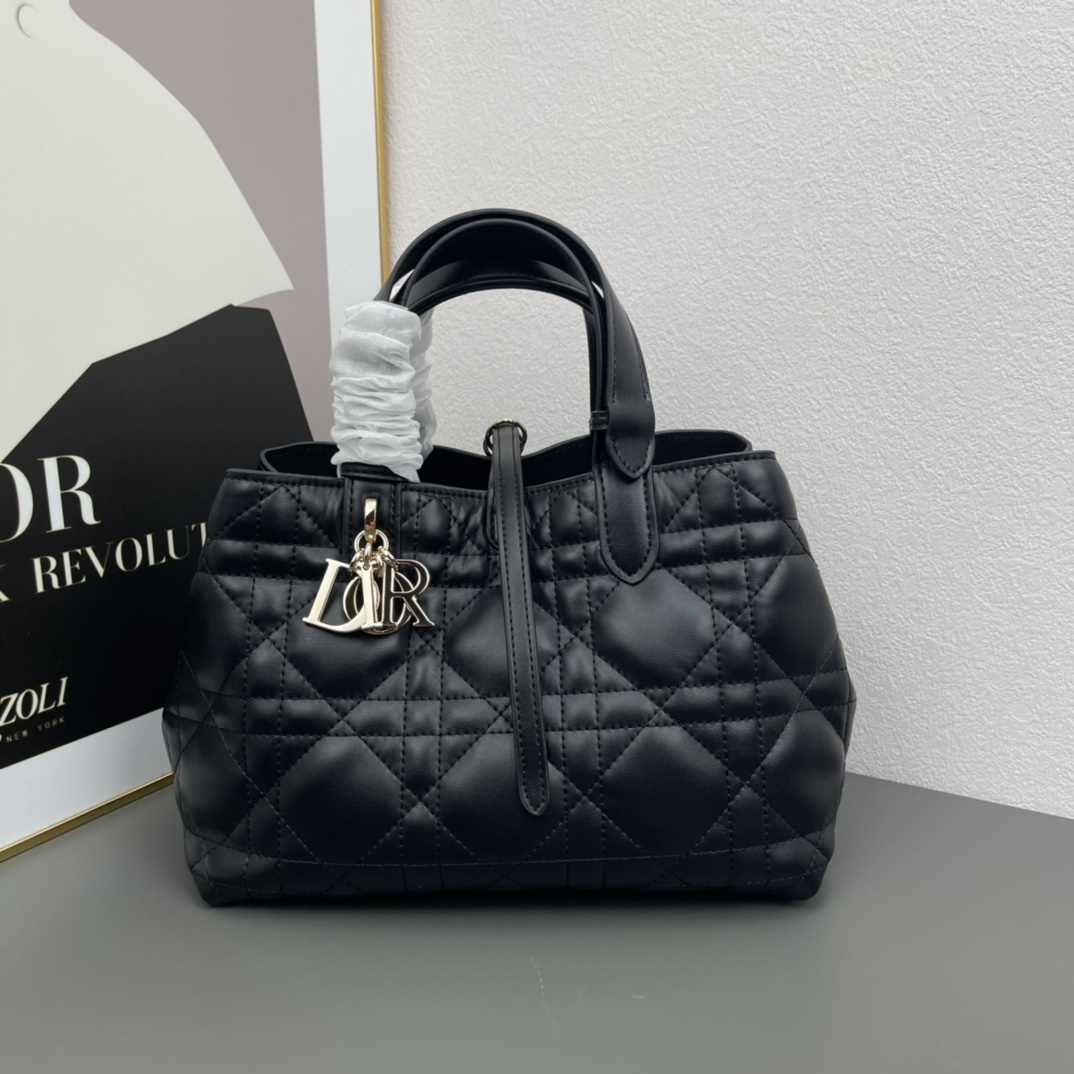 D520中号//28.5CM*19CM*21CM gallery