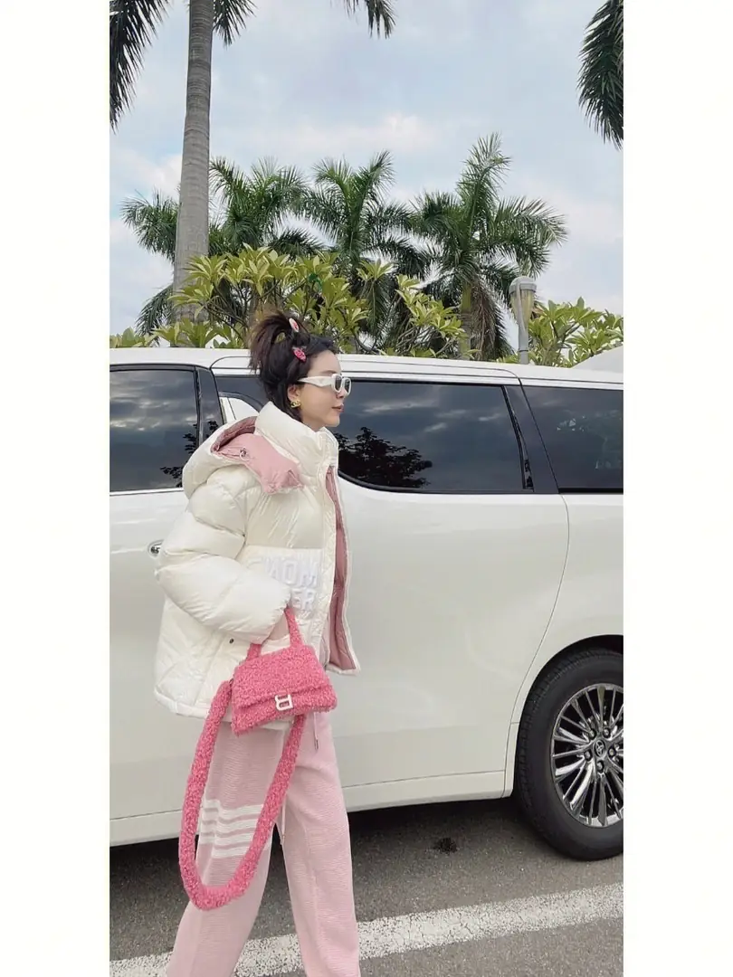 FW22 Abbaye面包服 gallery