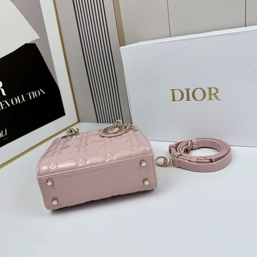 M0505/032/17x14x9CM gallery