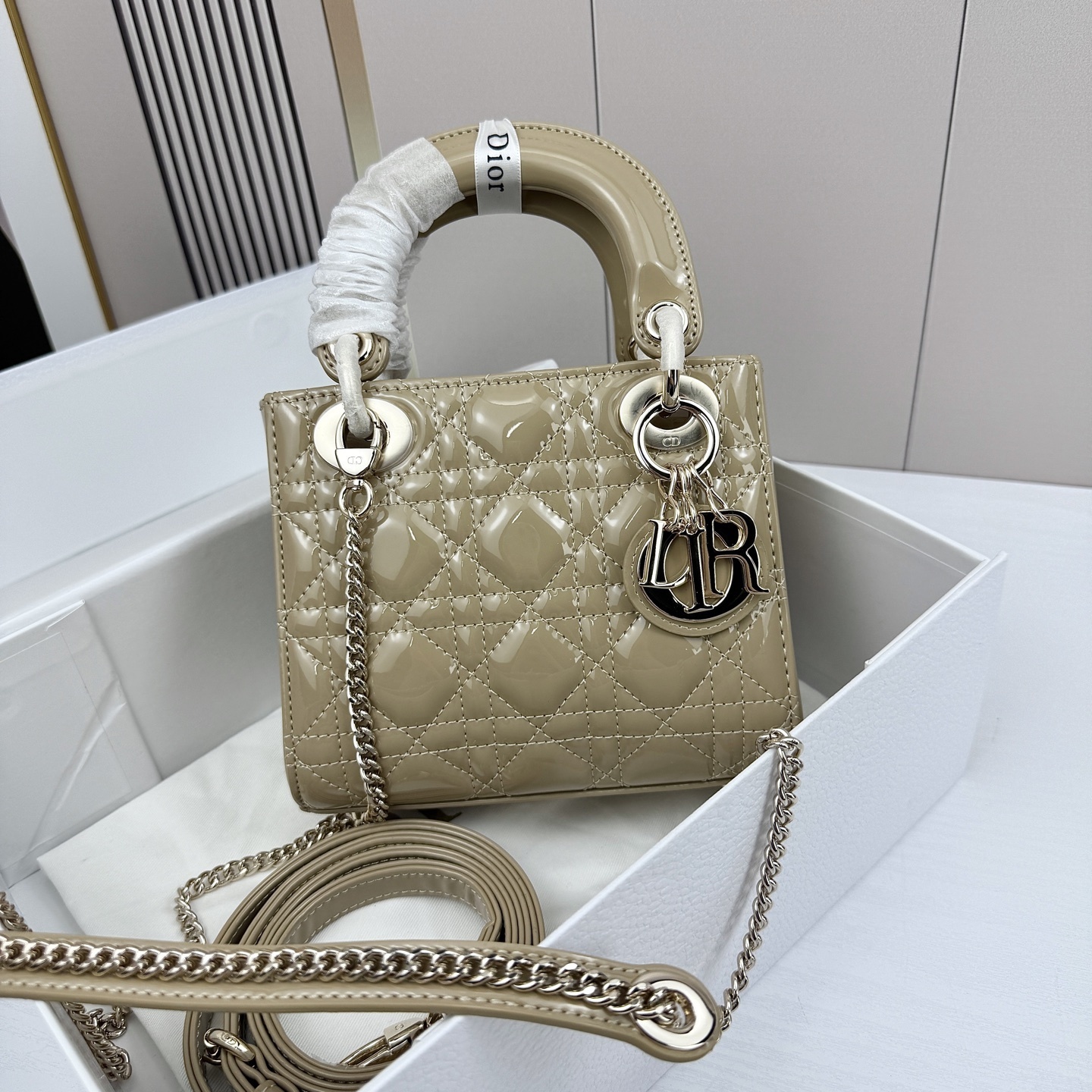 M0505/032/17x14x9CM gallery