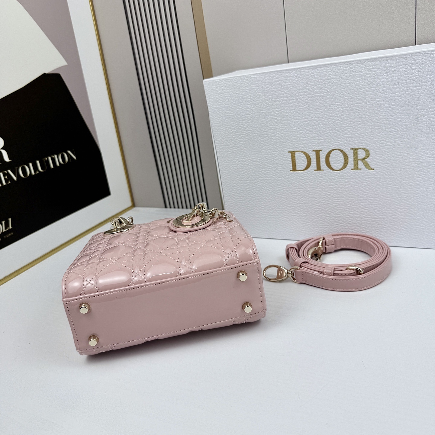 M0505/032/17x14x9CM gallery