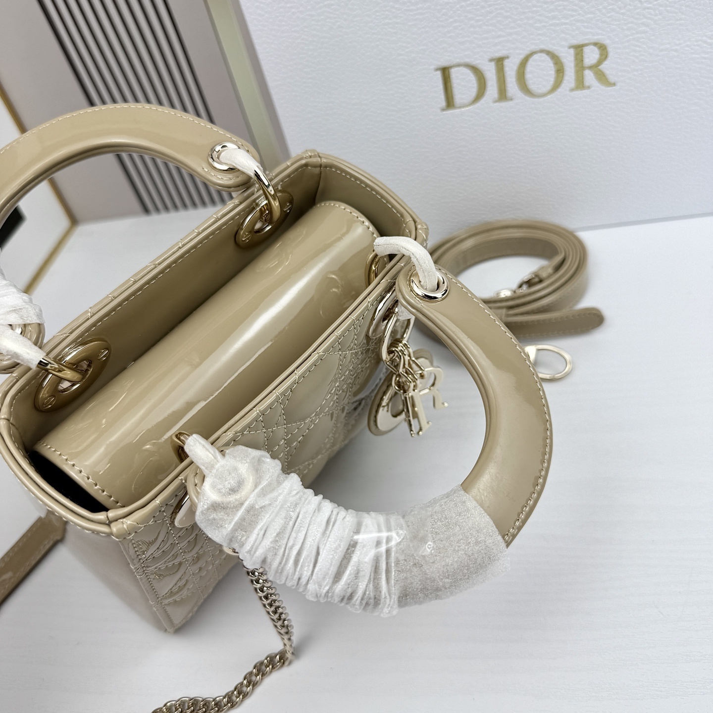 M0505/032/17x14x9CM gallery