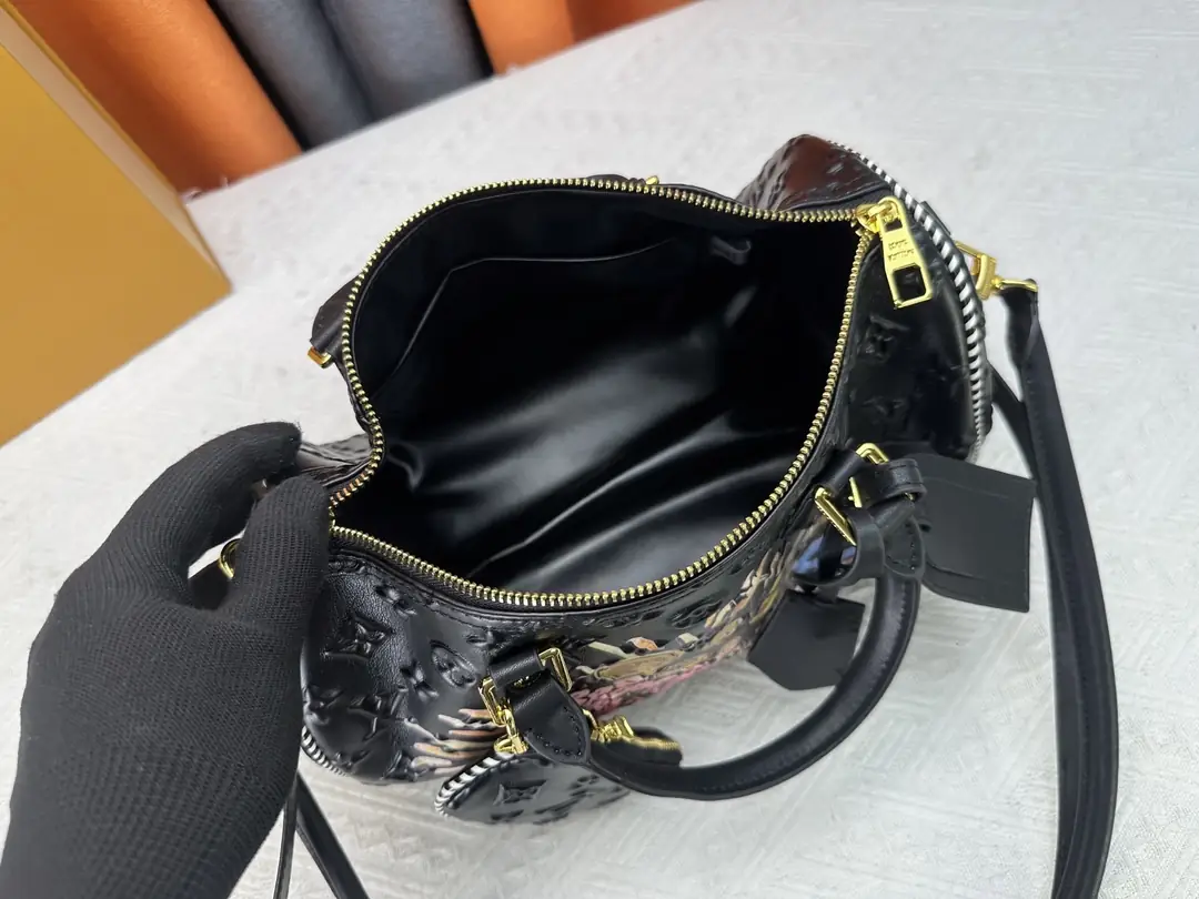 M10660/M13344/091/30x21x17CM gallery