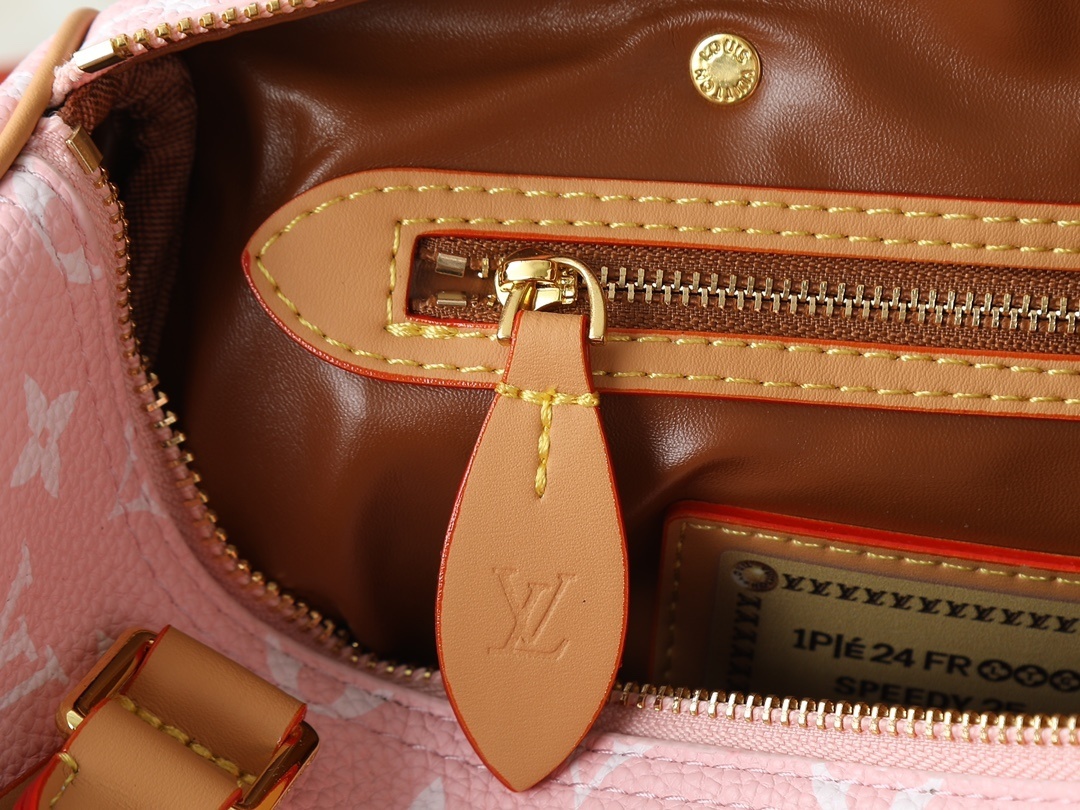 M13902/M24423/071/25X15X15CM gallery