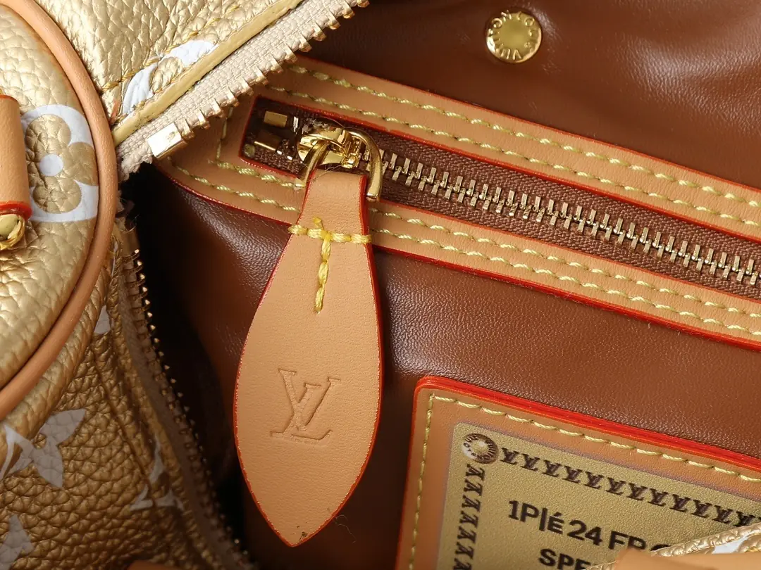 M13902/M24423/071/25X15X15CM gallery