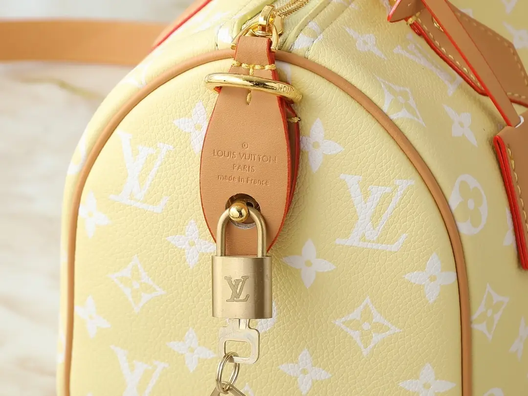 M13902/M24423/071/25X15X15CM gallery