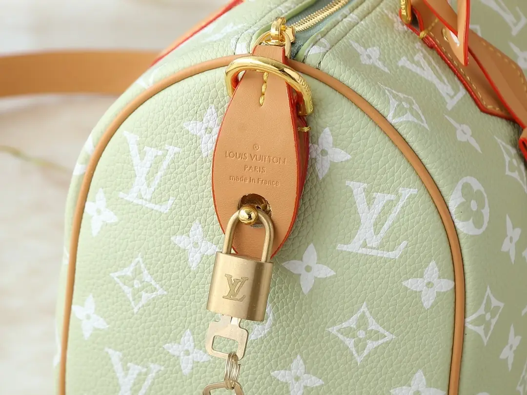 M13902/M24423/071/25X15X15CM gallery