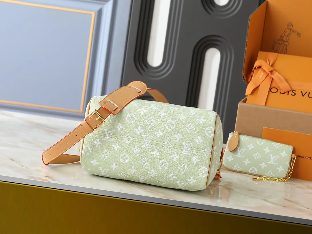 M13902/M24423/071/25X15X15CM gallery