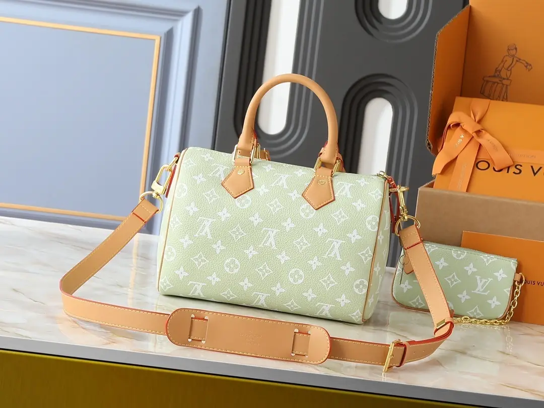 M13902/M24423/071/25X15X15CM gallery